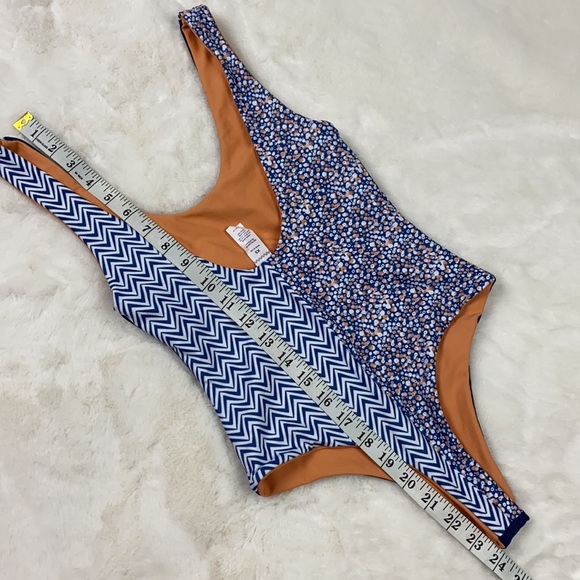 One-Piece swimsuit blue navy front floral back lined new size XS - Picture 4 of 6